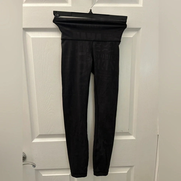 Lululemon Wunder Under Hi-Rise 7/8 Tight *20Y Collection 25" - Picture 5 of 8